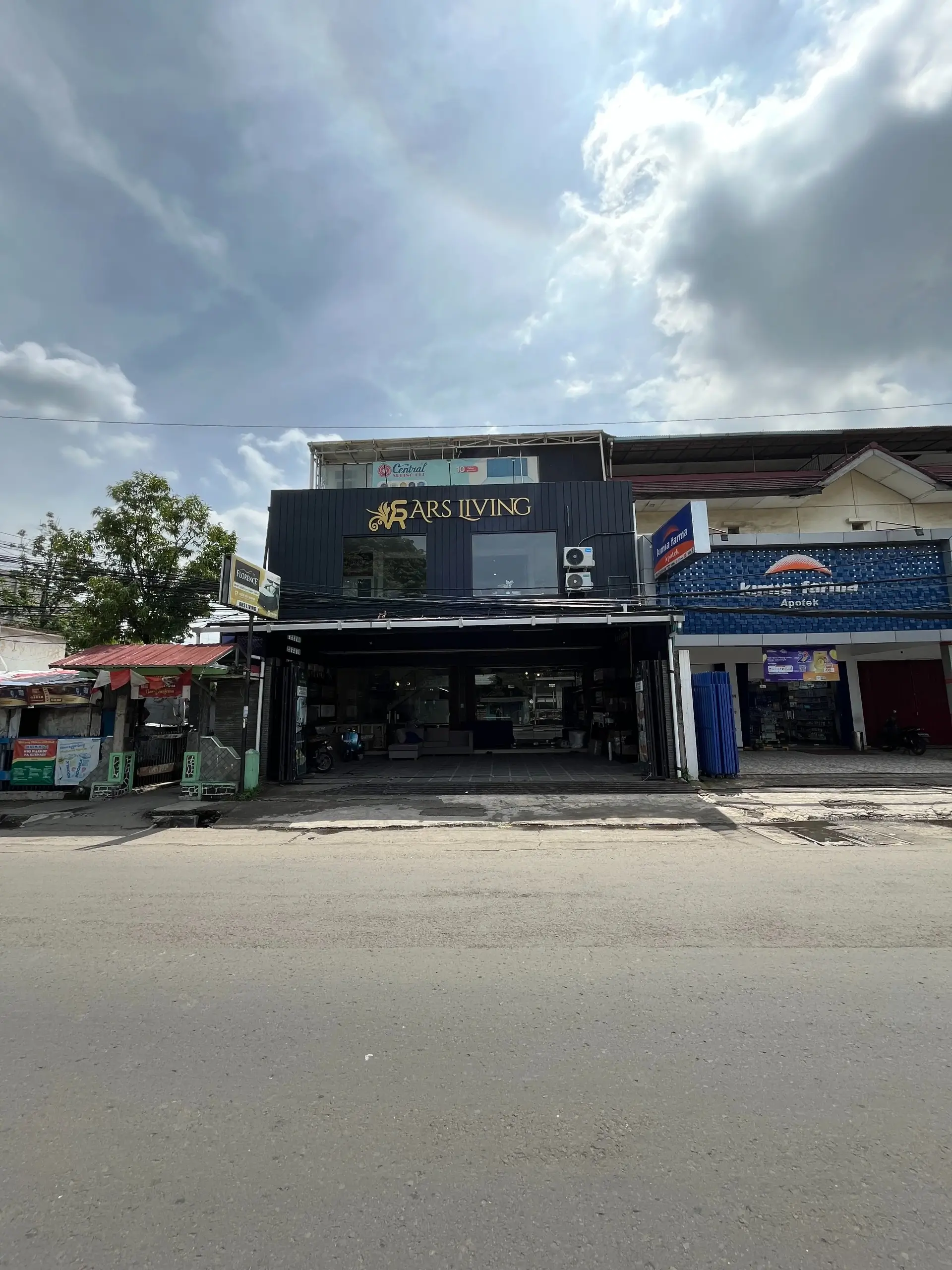 Toko sofa Buah Batu showroom ArsLiving